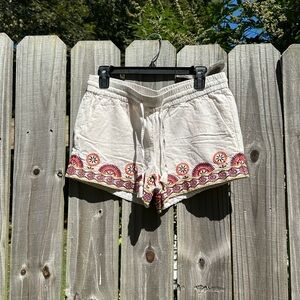 LOFT Cream Embroidered Women's Cargo Shorts